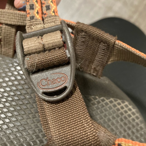 Women’s Chacos with toe strap - Picture 4 of 7